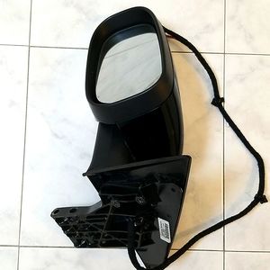 CAR:Volvo C70 Mirror